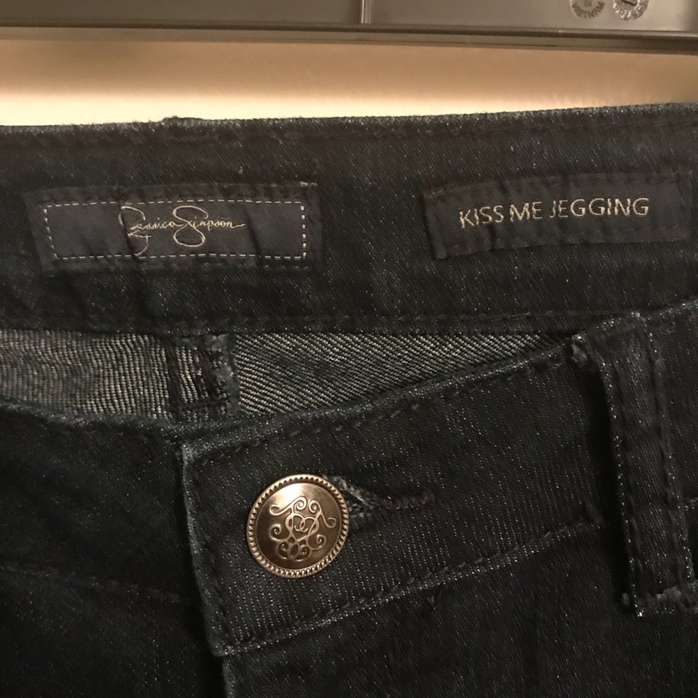 Jessica Simpson size 30 kiss me leggings dark blue